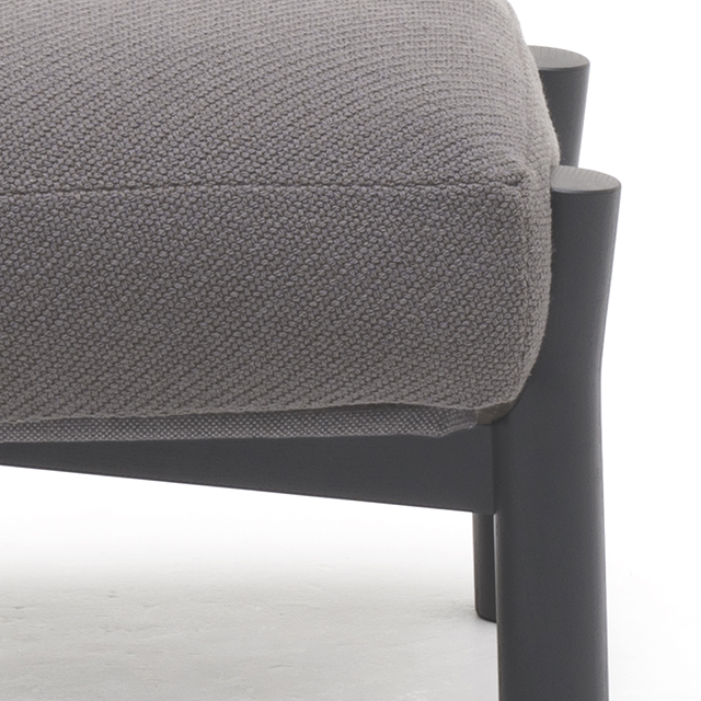 カリモク　スクエアスツール　ヴィンテージ　オットマン　本革　レザー　NiG Castor Sofa Ottoman ‒ KARIMOKU NEW STANDARD (KNS)