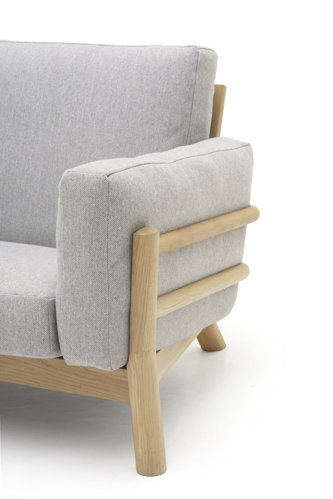 Castor Sofa 2-Seater ‒ KARIMOKU NEW STANDARD (KNS)