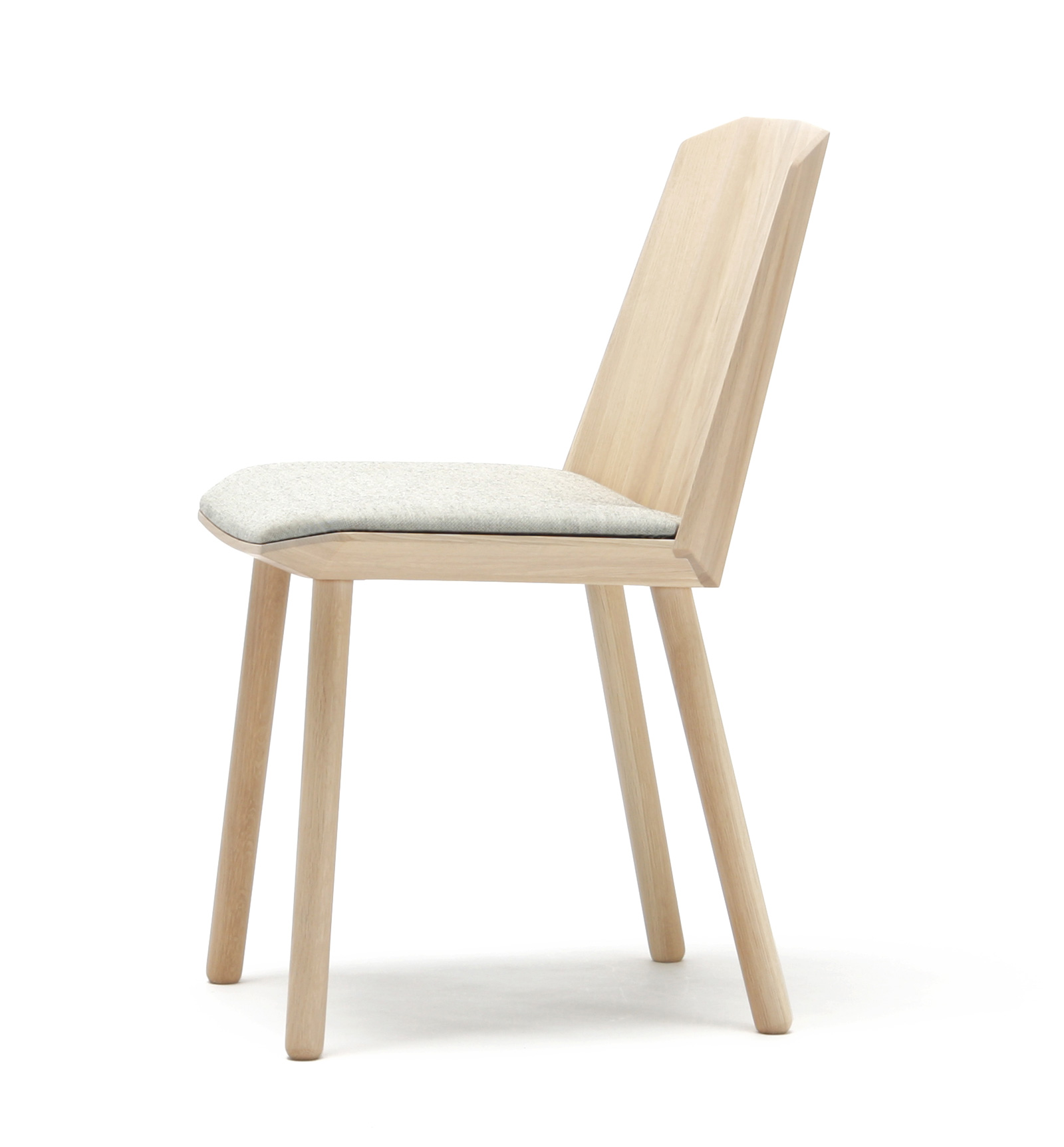 Colour Wood Sidechair ‒ KARIMOKU NEW STANDARD (KNS)