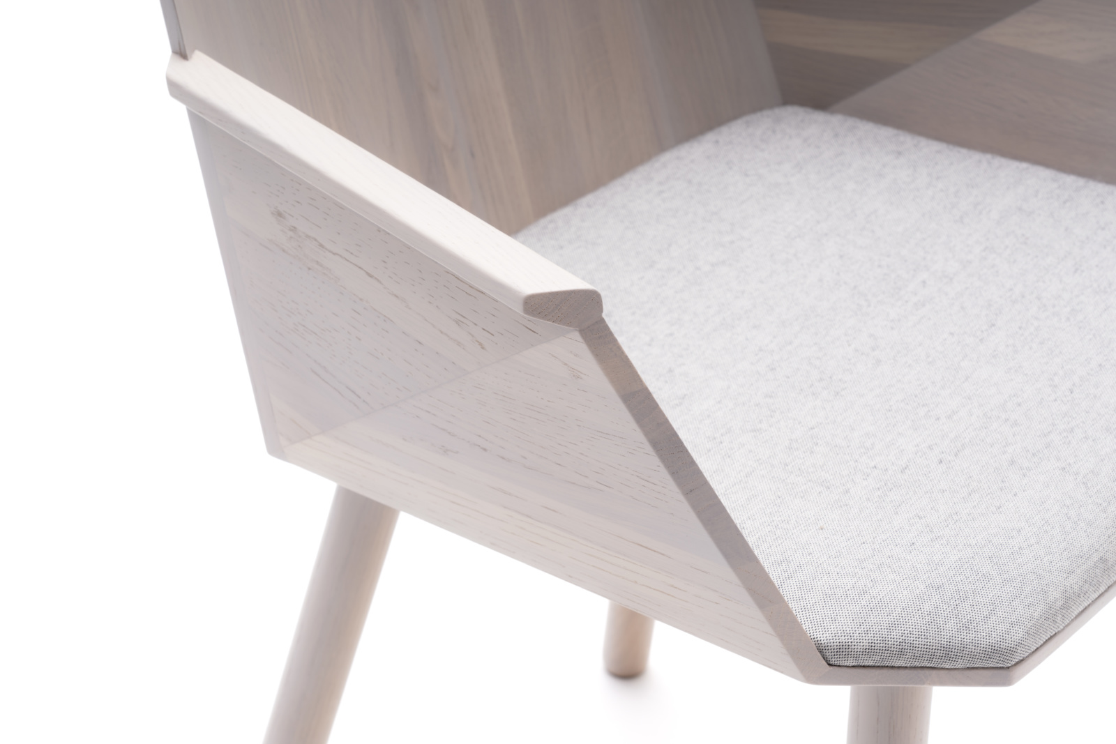 Colour Wood Armchair ‒ KARIMOKU NEW STANDARD (KNS) Colour Wood Armchair ‒ KARIMOKU NEW STANDARD (KNS)