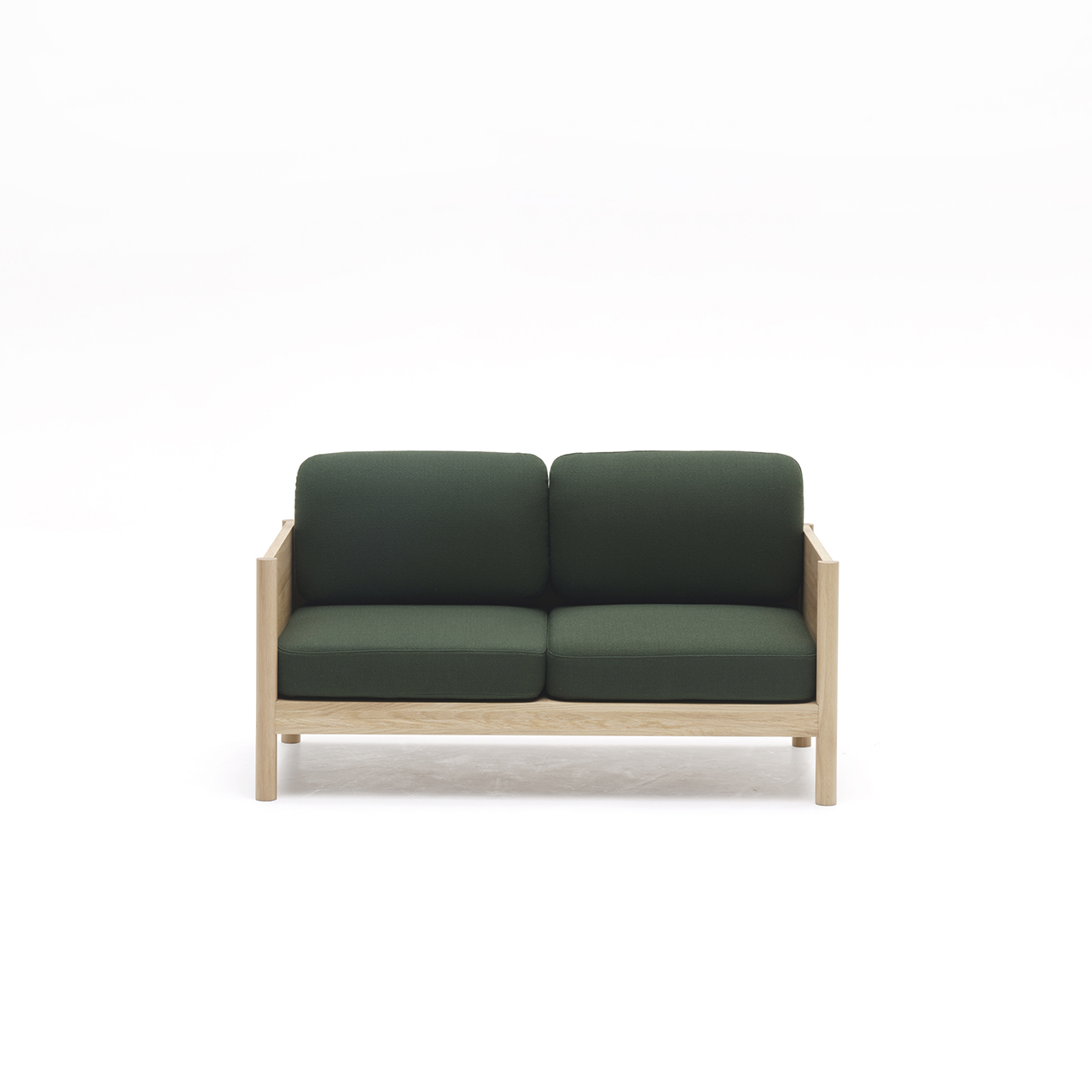 Castor Lobby Sofa 2-Seater ‒ KARIMOKU NEW STANDARD (KNS) Castor Lobby Sofa 2-Seater ‒ KARIMOKU NEW STANDARD (KNS)