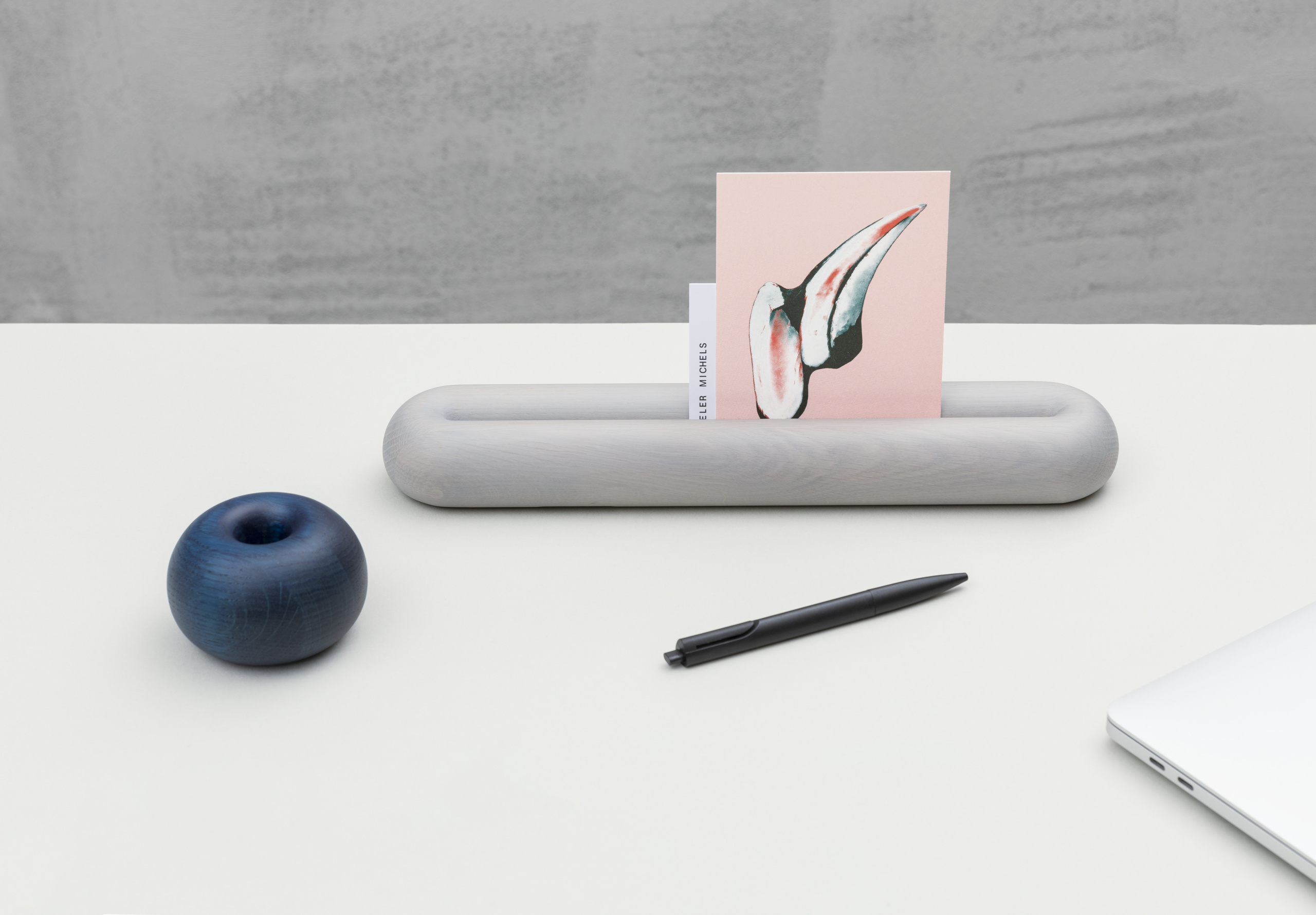 NASHI Card Holder ‒ KARIMOKU NEW STANDARD (KNS)